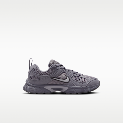 Nike V5 Runner Suede Younger Kids' Shoes