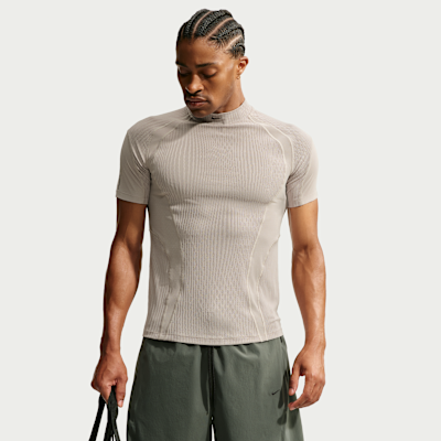 Nike Tech Dri-FIT ADV Kısa Kollu Erkek Üstü