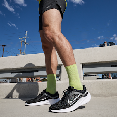 Nike Quest 5 Men's Road Running Shoes