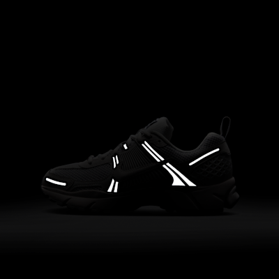 Nike Vomero 5 大童反光裝飾鞋款