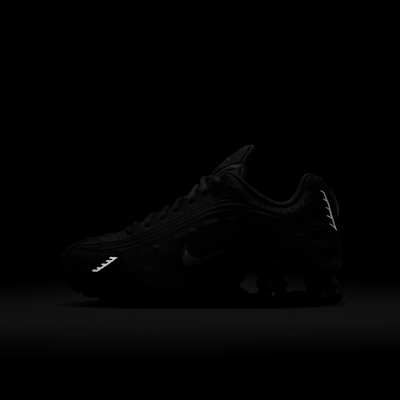 Nike Shox R4 Older Kids' Shoes