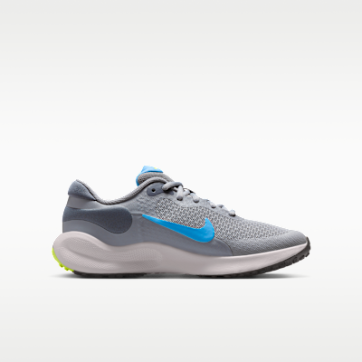 Nike Revolution 7 Big Kids' Road Running Shoes