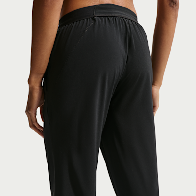 Nike Tempo Dri-FIT Normal Belli Bilek Üstü Kadın Koşu Eşofman Altı görsel 3