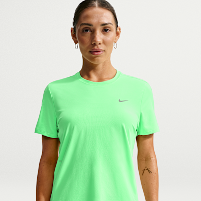 Nike Swift Dri-FIT Kısa Kollu Kadın Koşu Üstü