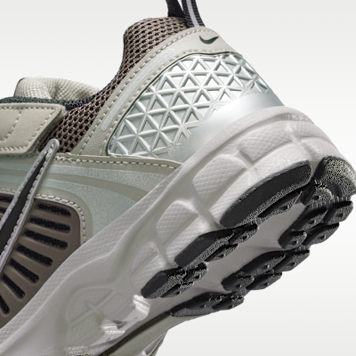 나이키 보메로 5 반사 디자인 액센트 리틀키즈 신발