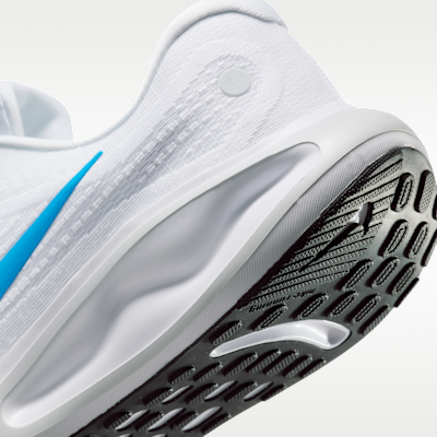 Tenis de correr en pavimento para hombre Nike Journey Run
