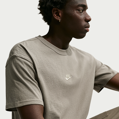 Nike Sportswear Premium Essentials Erkek Tişörtü görsel 3