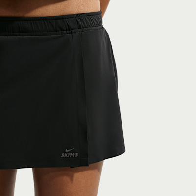 NikeSKIMS Stretch Nylon Kadın Etek Şort görsel 6