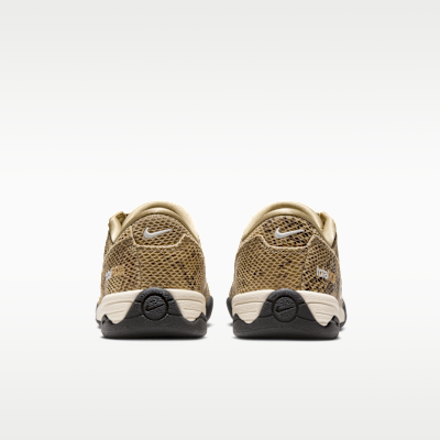 Nike Total 90 SE Women's Shoes