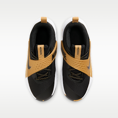 Nike Team Hustle D 12 Older Kids' Basketball Shoes