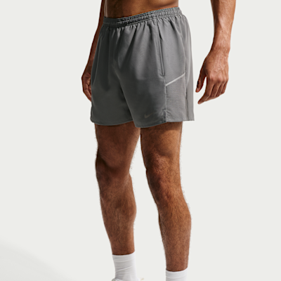 Nike Miler Dri-FIT 2'si 1 Arada 13 cm Erkek Koşu Şortu görsel 2