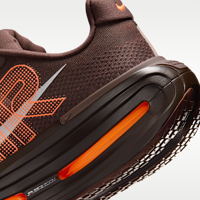 Nike Vomero Premium x Renegade Erkek Yol Koşu Ayakkabısı görsel 8
