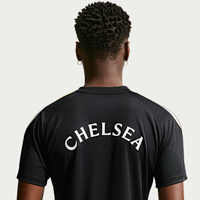 Nike Chelsea FC Strike Nike Dri-FIT Kısa Kollu Erkek Futbol Üstü görsel 2
