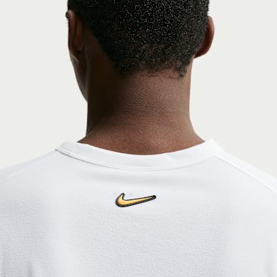 Nike Sportswear Erkek Tişörtü görsel 2