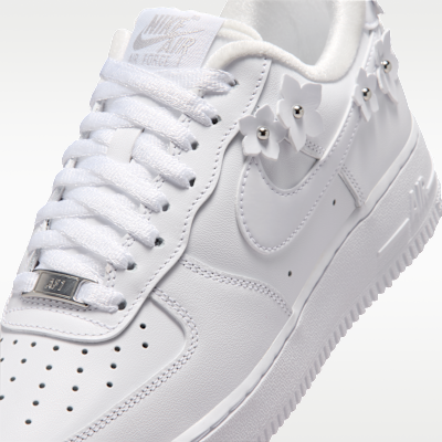 Nike Air Force 1 '07 "Florette" Kadın Ayakkabısı görsel 7