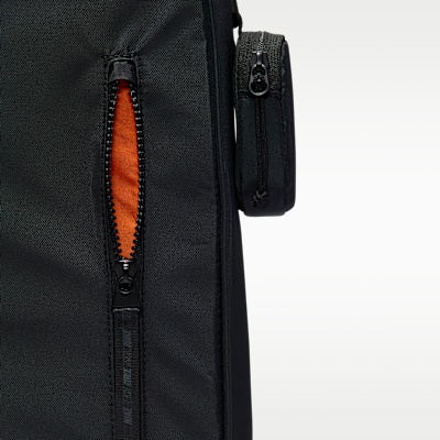 Nike Sportswear Commute Tote Bag (20L)