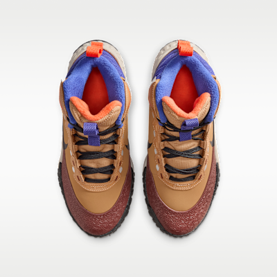 Nike Terrascout Big Kids' Boots with Reflective Accents