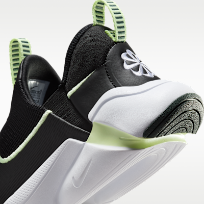 รองเท้าวิ่งเด็กโต Nike Flex Plus 2