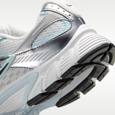Nike V5 RNR Yansıtıcı Tasarım Vurgulu Kadın Ayakkabısı görsel 8