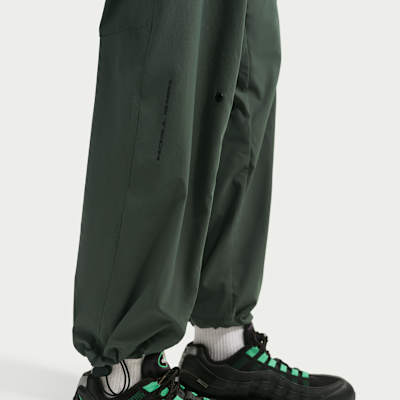 Nike Tech Helios Dri-FIT Açık Paçalı Erkek Eşofman Altı görsel 6