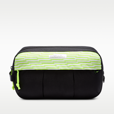 กระเป๋ารองเท้าฟุตบอล Nike Academy