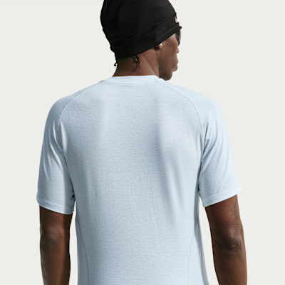 Nike Tech Dri-FIT Kısa Kollu Erkek Üstü görsel 2