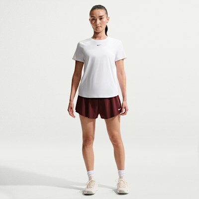 Nike One Classic Dri-FIT Kısa Kollu Kadın Üstü görsel 4