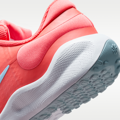 Tenis de correr en pavimento para niños grandes Nike Revolution 7