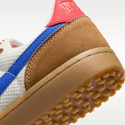 รองเท้าผู้ชาย Nike Field General