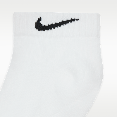 ナイキ エブリデイ クッションド トレーニング LOW ソックス (3足)