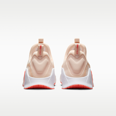 รองเท้าออกกำลังกายผู้หญิง Nike Free Metcon 6