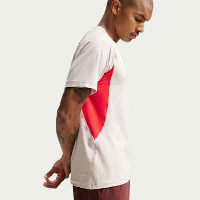 Nike ACG Wildsee Dri-FIT Kısa Kollu Erkek Üst İçliği görsel 2