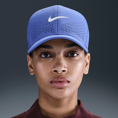 Gorra SwooshFlex estructurada Nike Dri-FIT ADV Rise