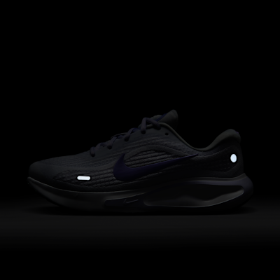 รองเท้าวิ่งโร้ดรันนิ่งผู้หญิง Nike Journey Run