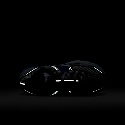 Nike Vomero 5 大童反光裝飾鞋款