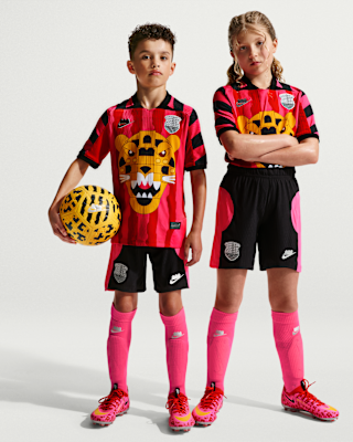 Детские шорты Nike x LEGO® Collection Big Kids' Aero-FIT Soccer Shorts