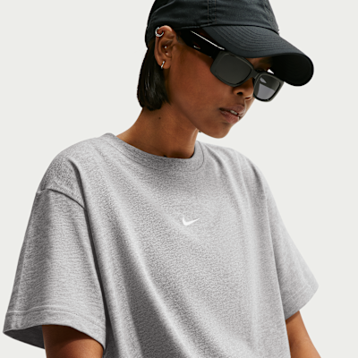 Nike Sportswear Classic Bol Kadın Tişörtü görsel 3