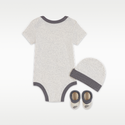 Nike Baby (0–6M) 3-Piece Set
