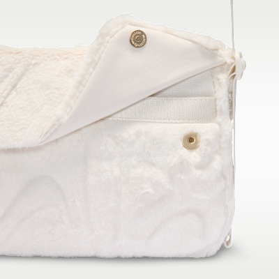 Taška přes rameno Nike Sportswear Futura 365 z umělé kožešiny (1 l)