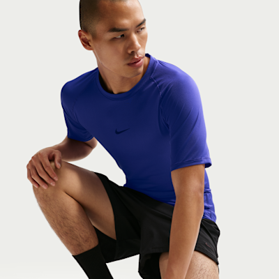 Nike Pro Dri-FIT Sıkı Kesimli Kısa Kollu Erkek Fitness Üstü görsel 3