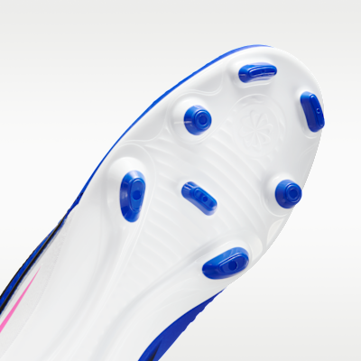 Tacos de fútbol para terrenos múltiples Nike Phantom 6 Low Club