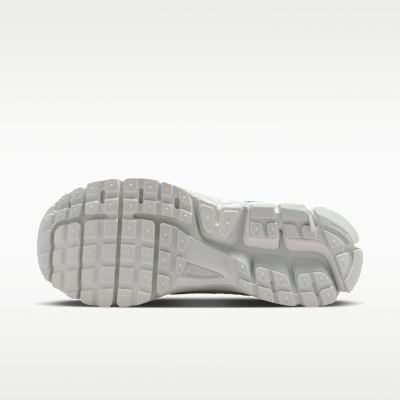 Nike Zoom Vomero 5 Women's Shoes with Reflective Design Accents