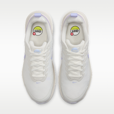 ナイキ エア マックス ニュアクシス SE ウィメンズシューズ