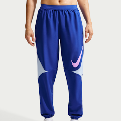 Nike Swoosh Dri-FIT Kadın Koşu Eşofman Altı görsel 2
