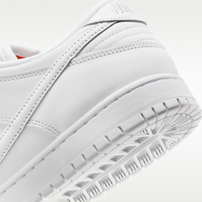 รองเท้าสเก็ตบอร์ด Nike SB Dunk Low Pro