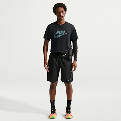 Nike Dri-FIT Erkek Koşu Tişörtü görsel 4