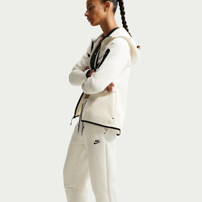 Nike Sportswear Tech Fleece Normal Belli Kadın Jogger'ı görsel 4