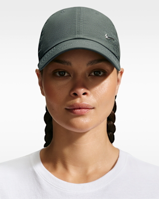 Женская кепка Nike Dri-FIT Club Unstructured Metal Swoosh Cap