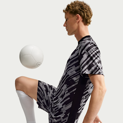 Nike Academy+ Dri-FIT Kısa Kollu Erkek Futbol Üstü görsel 2