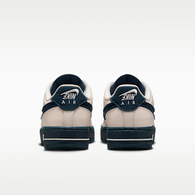 รองเท้าผู้หญิง Nike Air Force 1 Dance